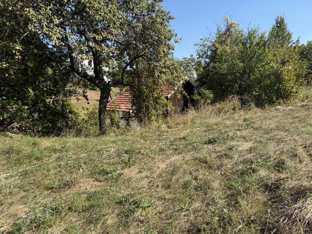 Teren budowlany Vrbovsko, 1.281m2