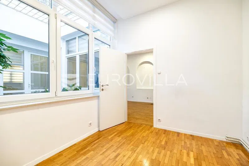 Zagreb, Lower Town, strict city center, 105 m² office space on the raised ground floor – 2