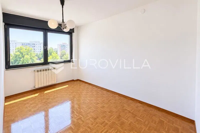 Zagreb, Rudeš, spacious two-room apartment, 61 m², storage unit and loggia. – 3