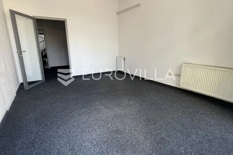 Slavonski Brod, poslovni prostor 48 m² u Štamparevoj ulici