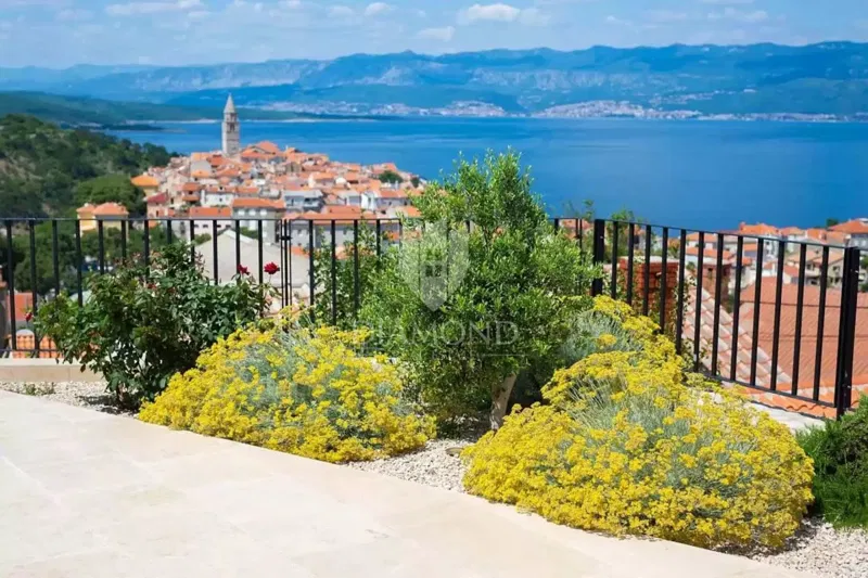 ISOLA DI KRK, VRBNIK – VILLA MODERNA CON PISCINA E SPLENDIDA VISTA MARE – 2
