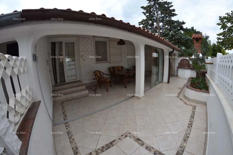 HAUS IN BARBARIGA – 112 m², MEERBLICK