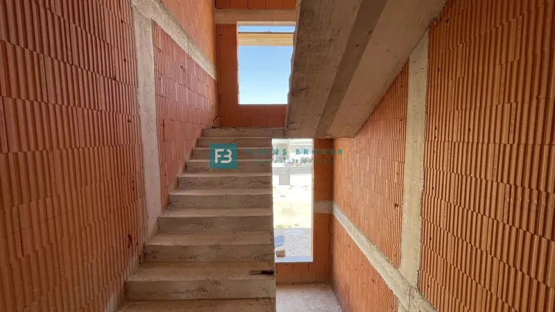 VODICE, novogradnja, 1. kat, terasa 19,40 m2, 2 spavaće sobe – 3