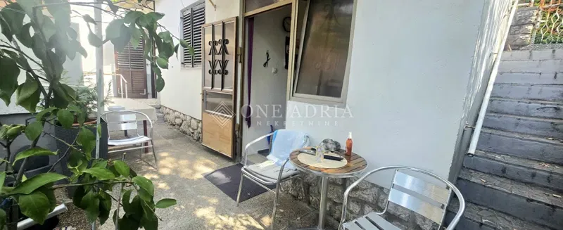 DRAMALJ, 30m OD MORA, TERASA, POGLED