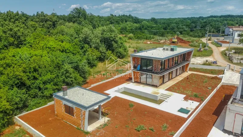Moderne und geräumige Villa in ruhiger Lage unweit von Poreč