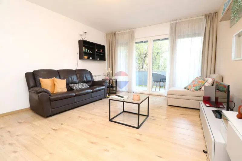 Condo/Apartment Martinovka, Trnje, 101m2 – 2
