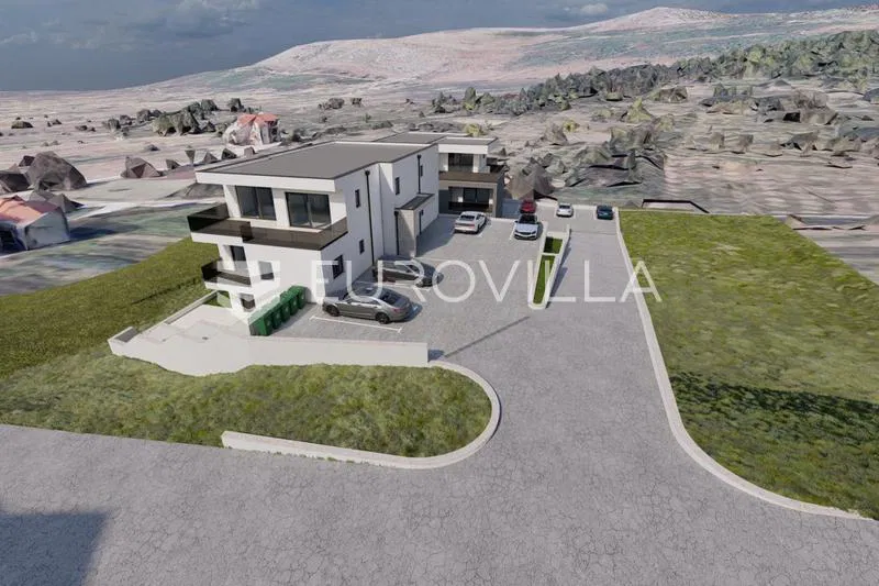 Omiš, Tugare, trosoban stan površine 131.68 m² s dva parking mjesta