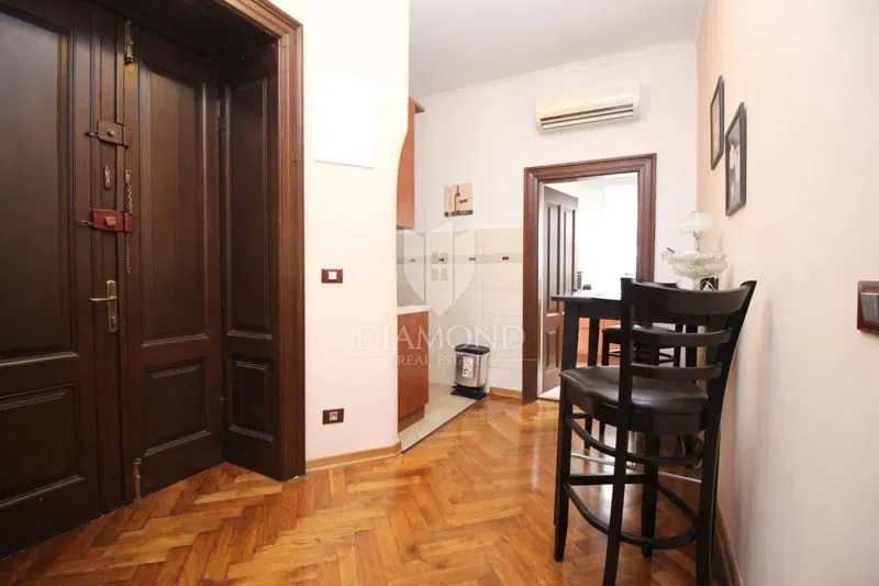 Pola, spazioso appartamento in una posizione molto ambita. – 2