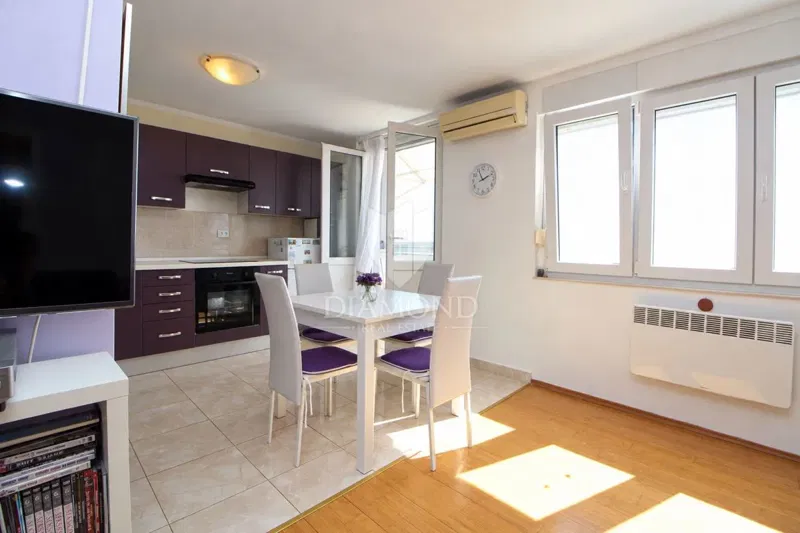 TURNIĆ ,Move in ready, furnished apartment with a sea view – 3