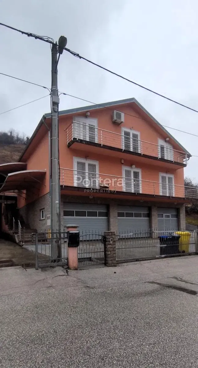 Casa Gornja Dubrava, 670m2