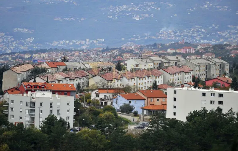 Wohnung Donja Drenova, Rijeka, 60m2