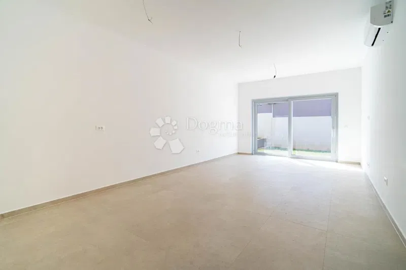 Flat Rovinj, 65,70m2 – 2