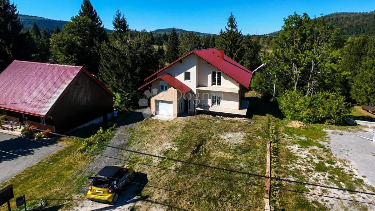 Dom Ravna Gora, 240m2
