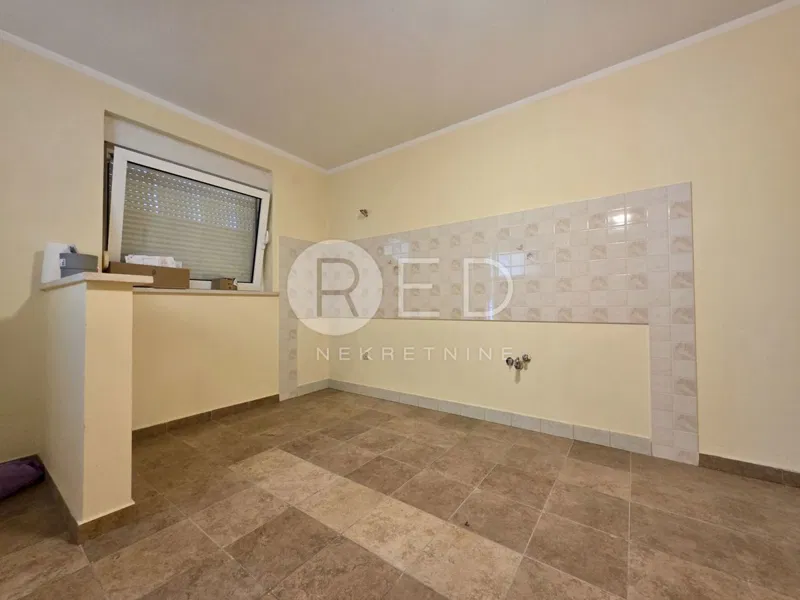 Renovirana višekatnica Prekvršje – 3