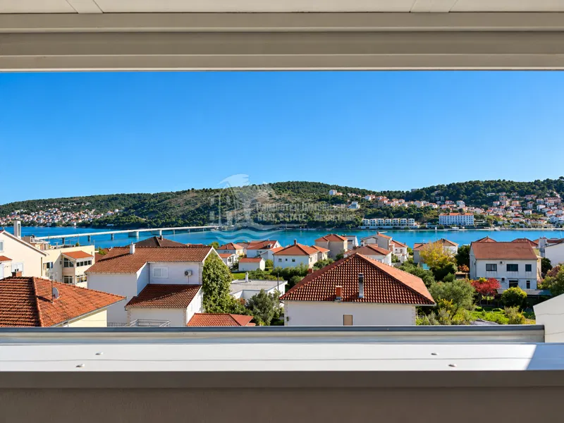 Trogir/Komfortable Dreizimmerwohnung mit Meerblick