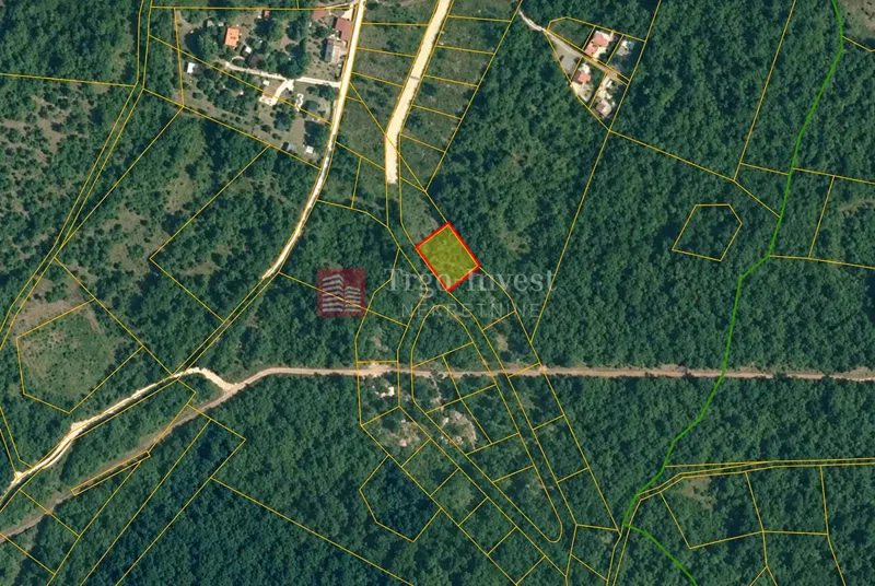POREČ – KOSINOŽIĆI, zemljište 746 m², Š1 zona