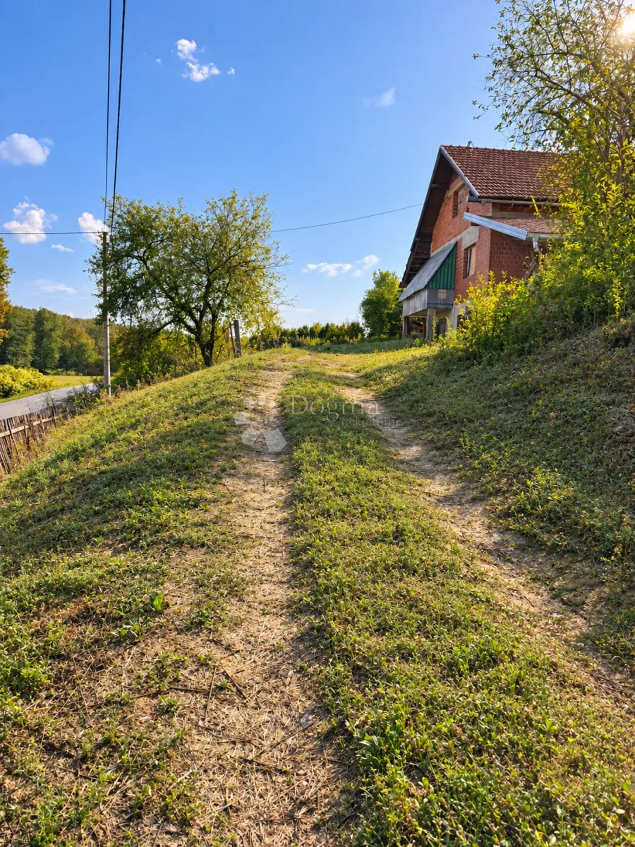 Ház Donja Petrička, Ivanska, 100m2