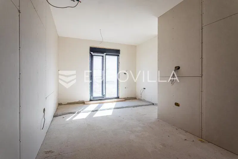 Podstrana, jednosoban apartman na prvoj etaži