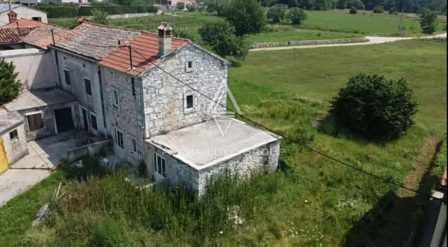 Istra, Barban : Kamnita hiša s projektom prenove