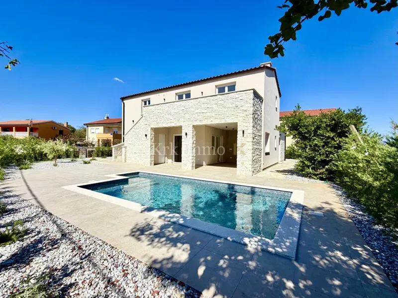 Nova mediteranska kuća s bazenom – Malinska, otok Krk