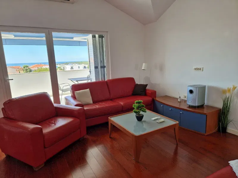 Zum Verkauf – Wohnung in Poreč, 127,30 m², 4 Zimmer, Strandnähe, Meerblick, SP-421