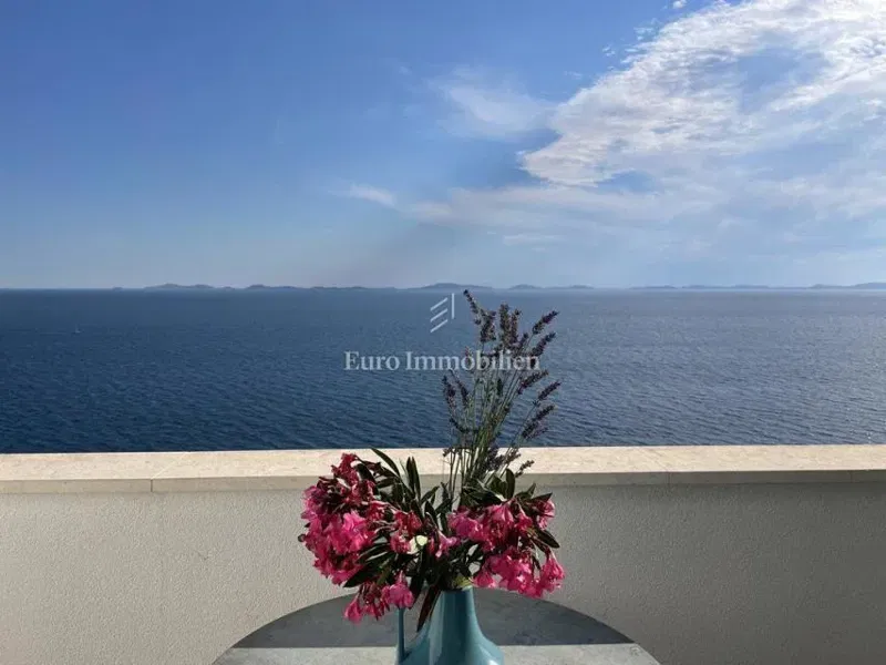 Apartment with Pool and Sea View – Murter – 2