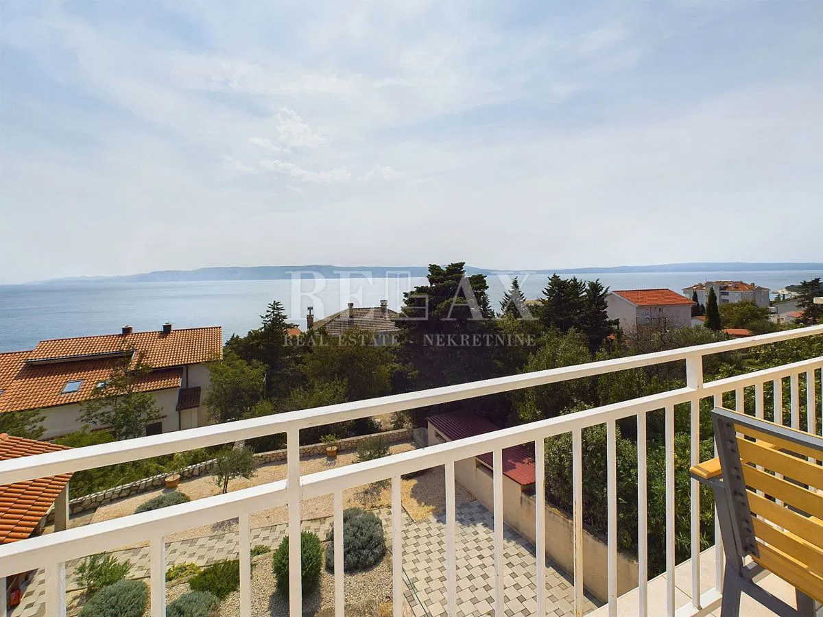 Novi Vinodolski - stan s panoramskim pogledom na more