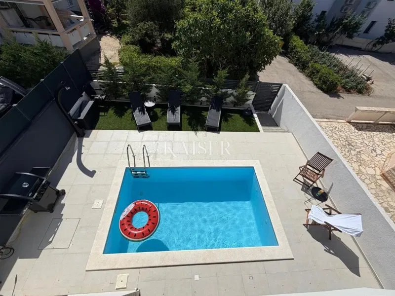 Zadar, Vir - Vila s bazenom blizu plaže