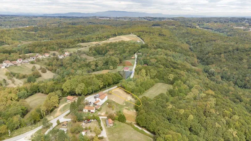 Pisarovina, Lučelnica, građevinsko zemljište 134