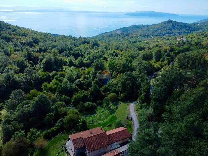 Opatija, Veprinac- starina na osami s pogledom na more i garažom