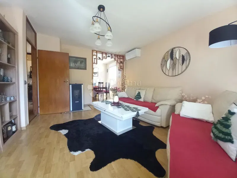 Fužine, kertes apartman