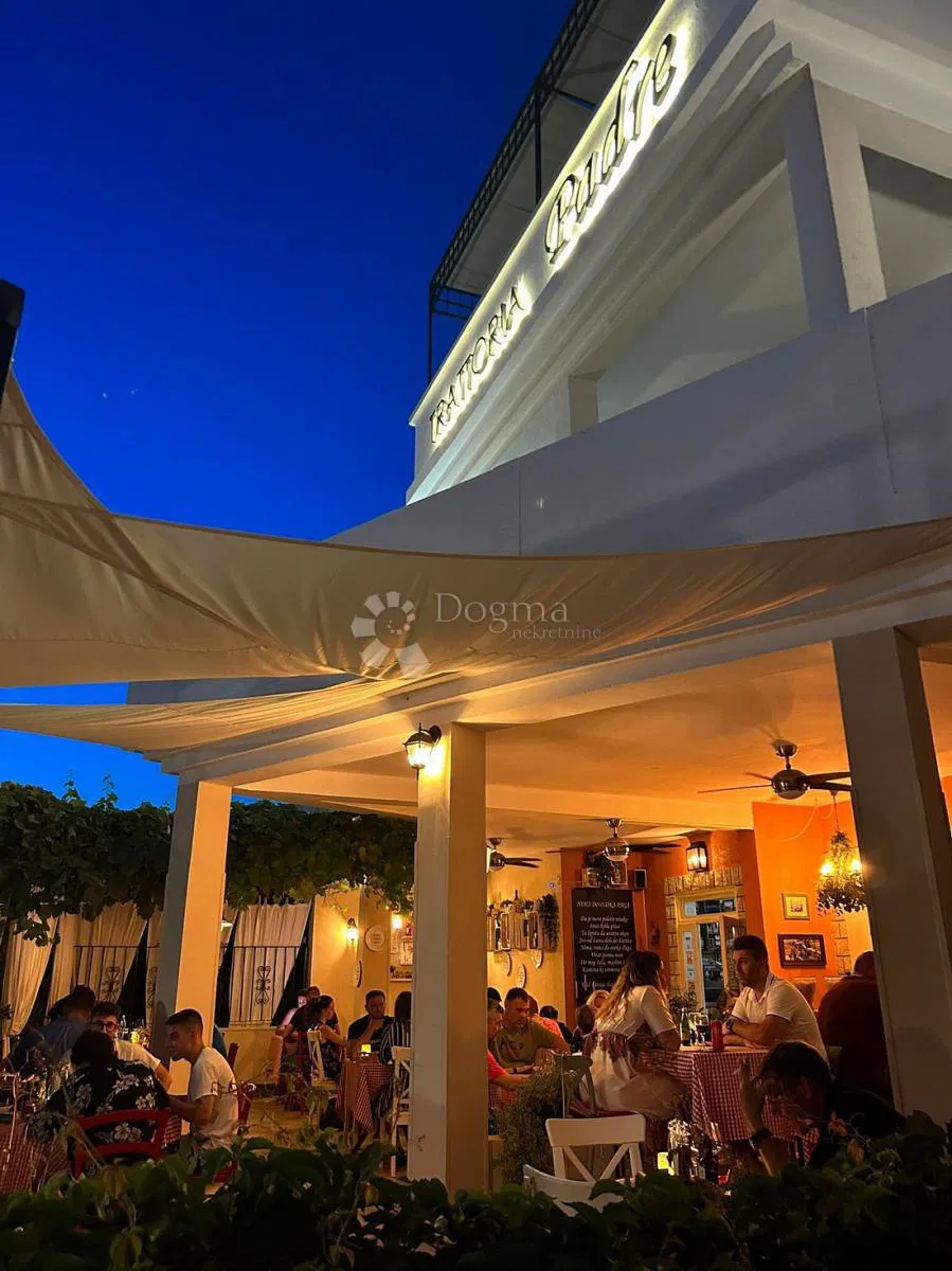 Piękny dom z restauracją - SPECJALNY!
