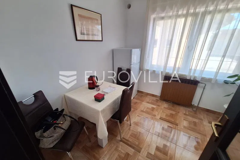 Karlovac, Gornje Mekušje, kuća 95 m², blizina centra