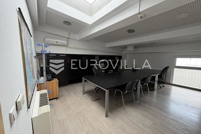Đakovo, poslovni ured 35 m², NAJAM