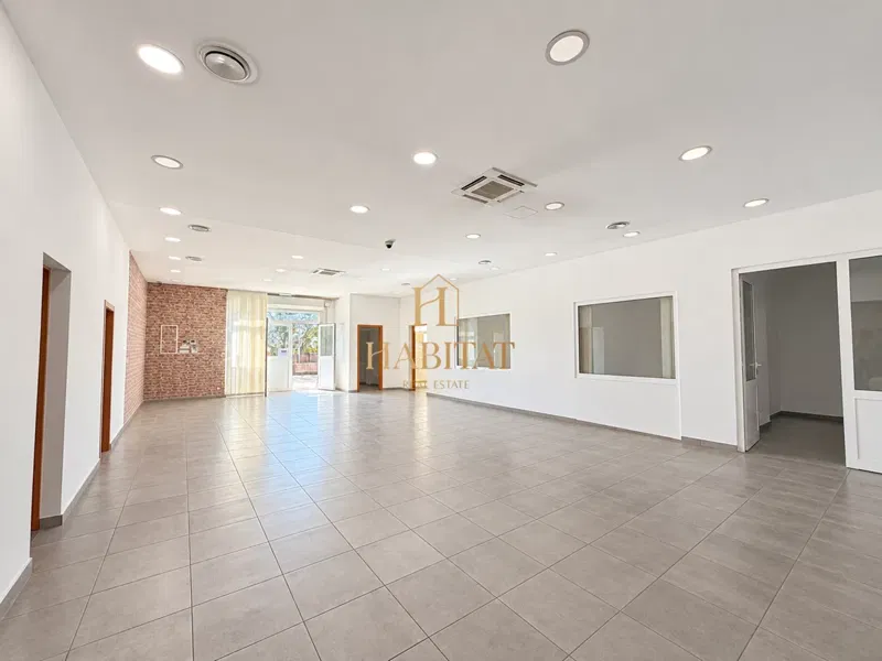 MATULJI - POSLOVNI PROSTOR - ZAKUP, 281 m², VELIKI PARKING, ODLIČNA LOKACIJA