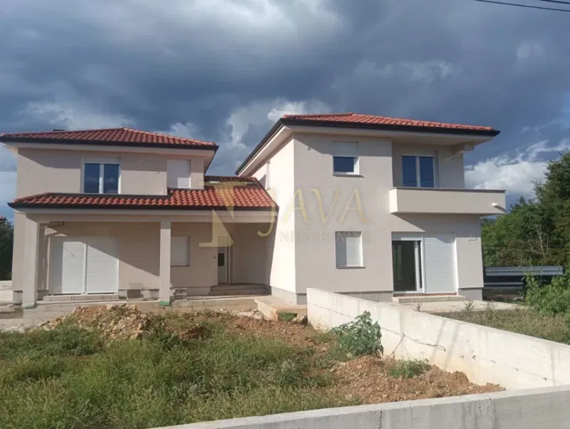 Haus Mučići, Matulji, 213m2