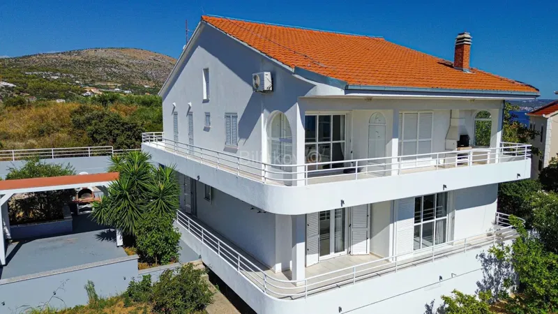 Prodaja,samostojeća kuća u blizini mora,Seget Vranjica