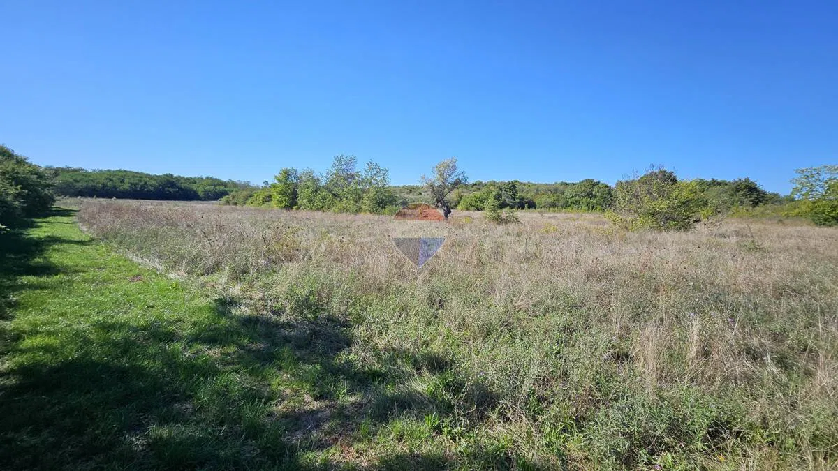 Terreno non edificabile Materada, Umag, 2.439m2