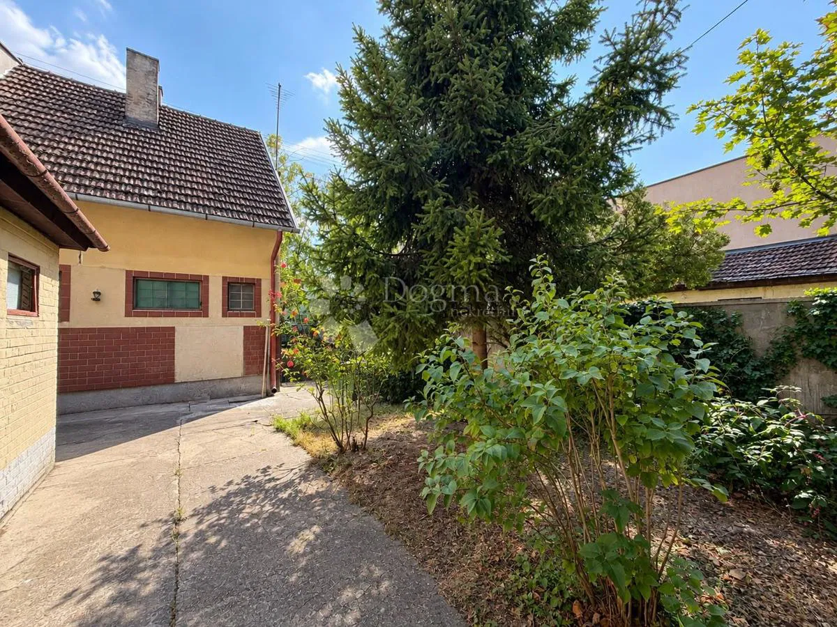 Casa Novi Grad, Osijek, 202m2