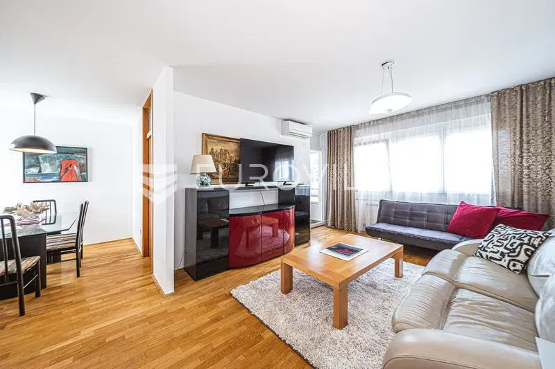 Zagreb, Trnje, Strojarska - spacious two-bedroom apartment of 70 m² with a garage. – 2