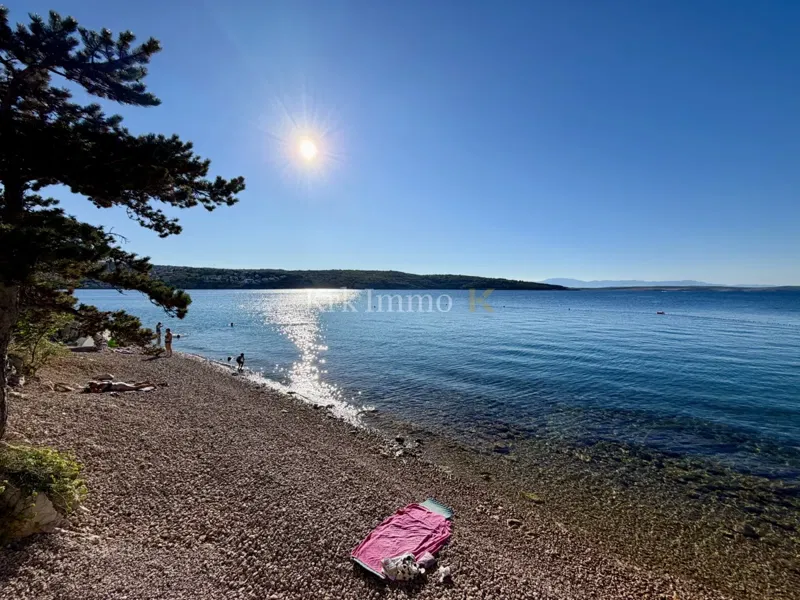 Apartman prvi red do mora, samo 20 m od plaže – otok Krk