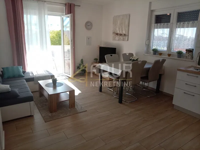 Zu vermieten, Pula - Veli Vrh, 2 Schlafzimmer, Balkon