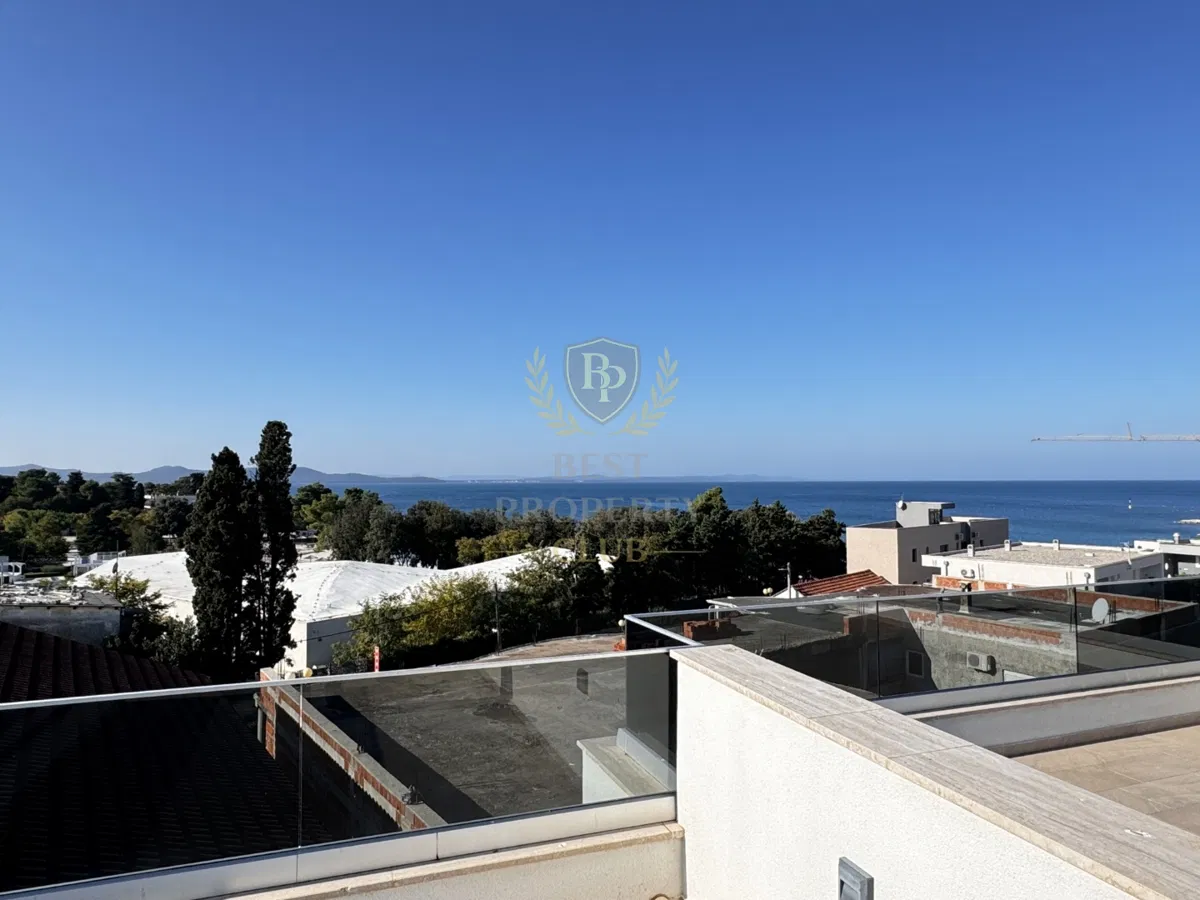Appartamento moderno con terrazza sul tetto a 100 m dal mare - Borik, Zara, Croazia