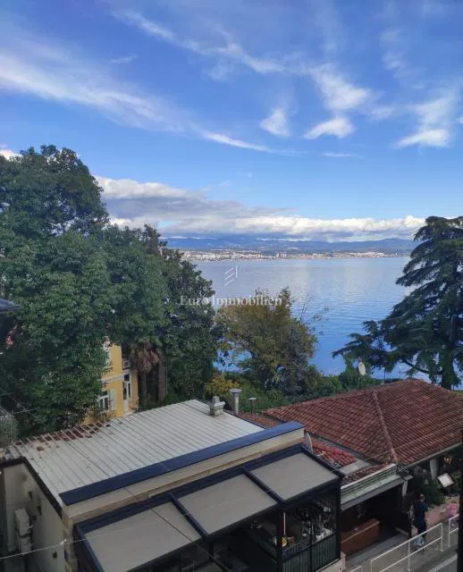Lovran – Appartamento arredato con vista mare