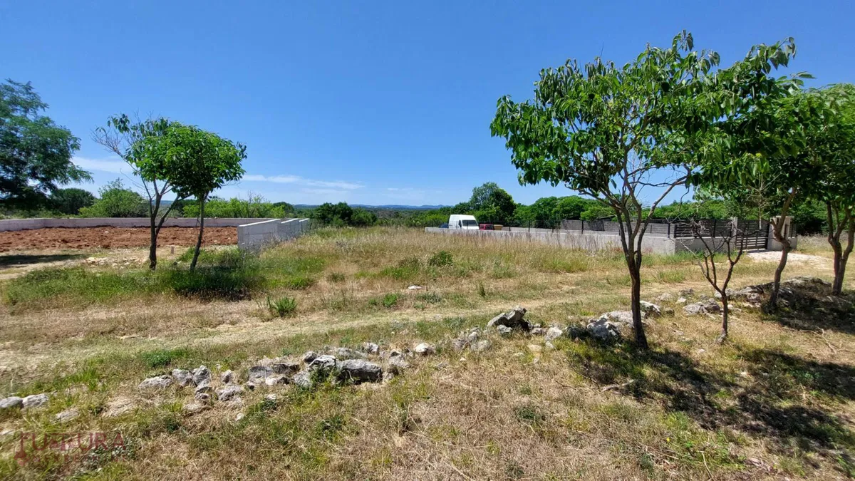 ZADAR - SMOKOVIĆ , GRAĐ. ZEMLJIŠTE 500 M2, PRODAJA, DOBRA LOKACIJA!