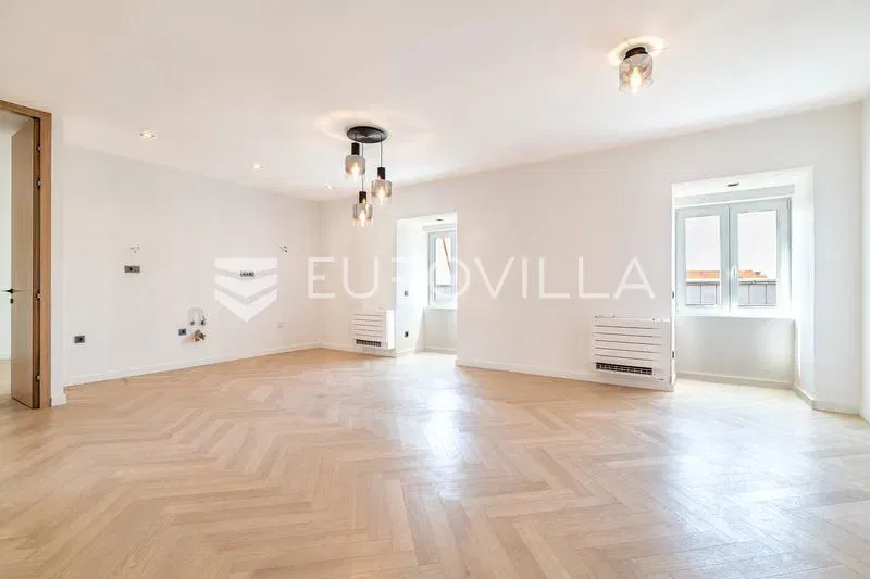 Zagreb, Varšavska, a newly renovated two-bedroom apartment of 75 m² – 2