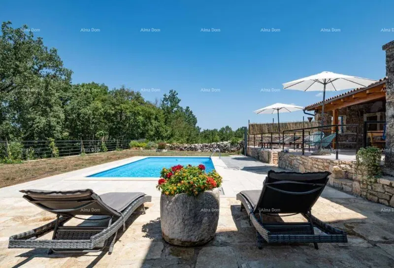 Renovated Istrian stone house with swimming pool – 3