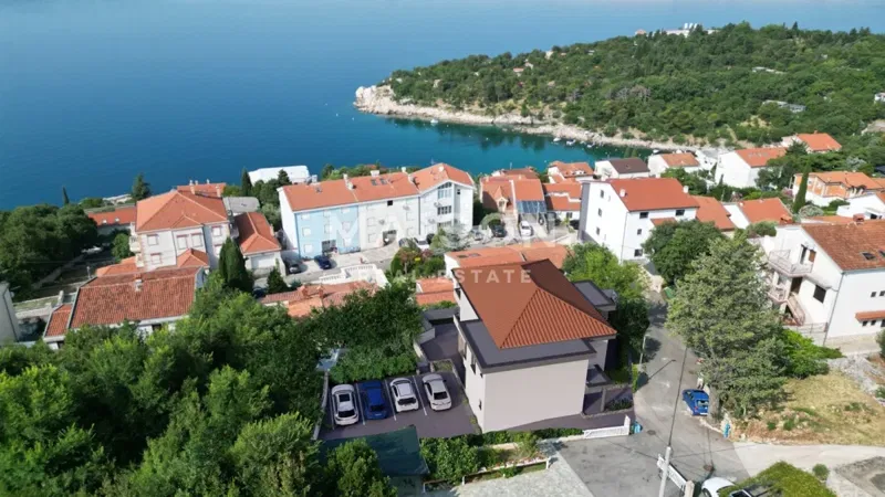Dreizimmerwohnung in Neubau – 150 m vom Meer