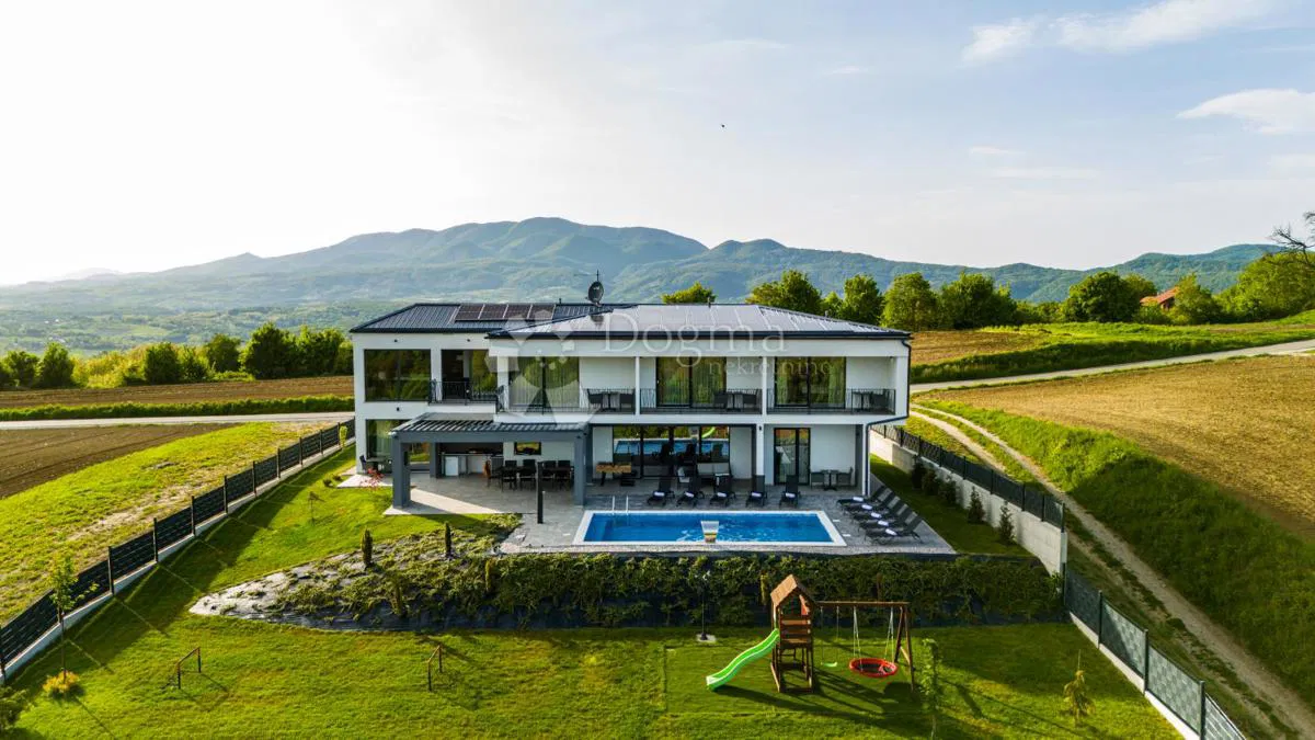 Casa Gornji Kraljevec, Hrašćina, 271m2
