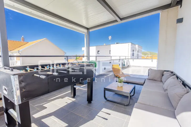 Vodice, modern house with a pool and a rooftop terrace – 3